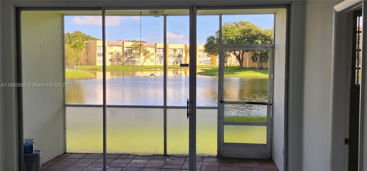 5940 NW 64 Th Ave, Unit 109, Tamarac, FL 33319 Photo