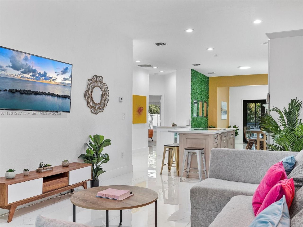 11843 W Biscayne Canal Rd, Miami, FL 33161 Photo