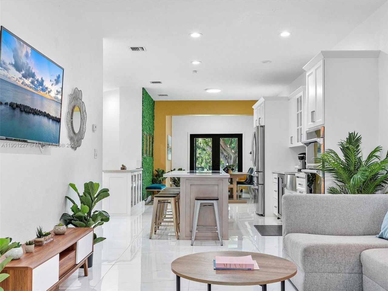 11843 W Biscayne Canal Rd, Miami, FL 33161 Photo