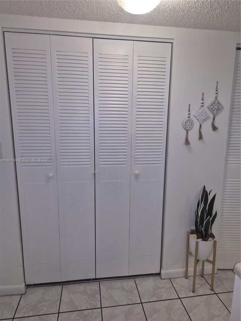 201 180th Dr, Unit 411, Sunny Isles Beach, FL 33160 Photo