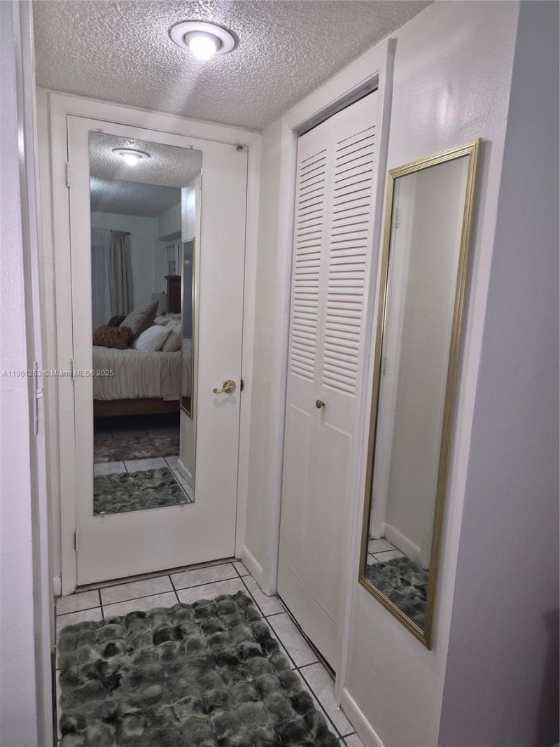 201 180th Dr, Unit 411, Sunny Isles Beach, FL 33160 Photo