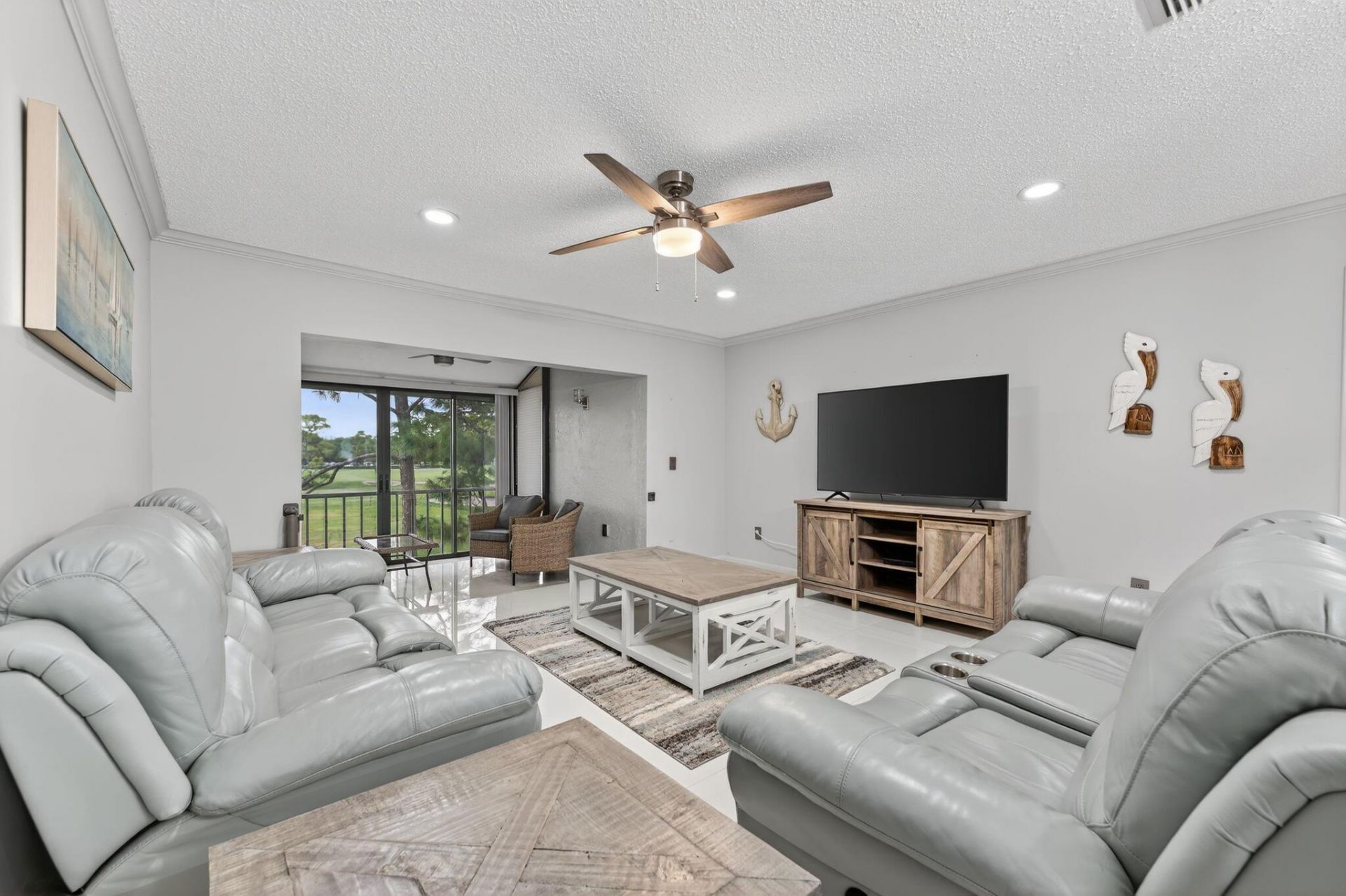 8450 Casa Del Lago, Unit J, Boca Raton, FL 33433 Photo