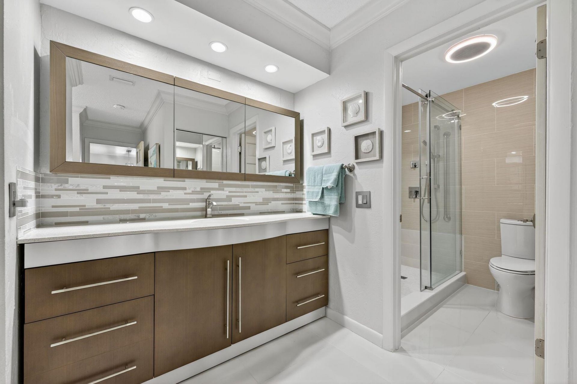 8450 Casa Del Lago, Unit J, Boca Raton, FL 33433 Photo