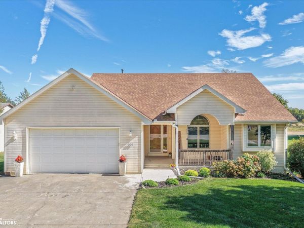 201 Plateau Street, Shelby, IA 51570