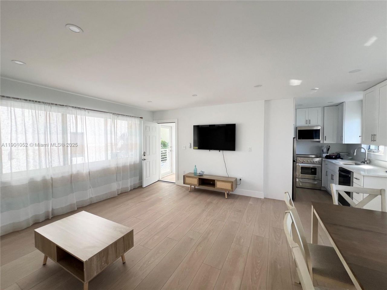 312 Elm St, Hollywood, FL 33019 Photo