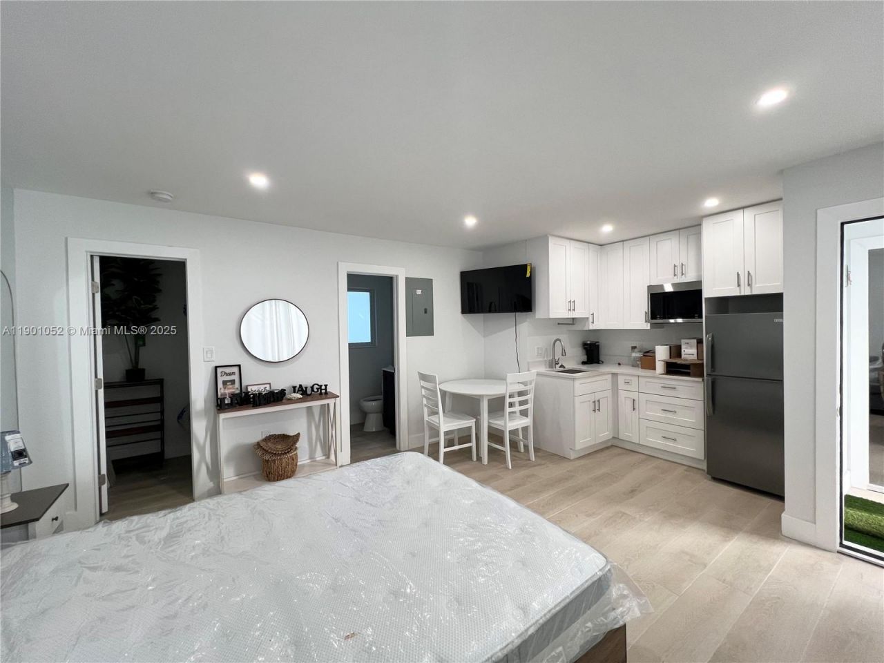 312 Elm St, Hollywood, FL 33019 Photo