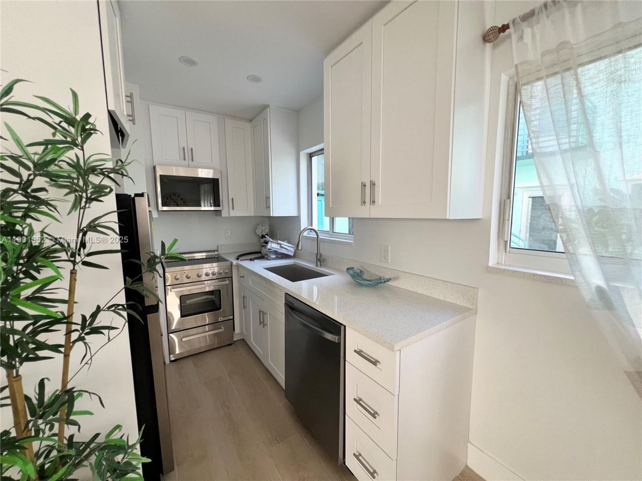 312 Elm St, Hollywood, FL 33019 Photo