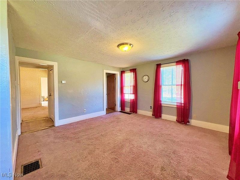 48375 Telegraph Road, Amherst, OH 44001 Photo 21