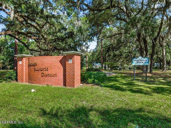 4519 COLUMBUS Circle, Unit 1A, Jacksonville, FL 32210