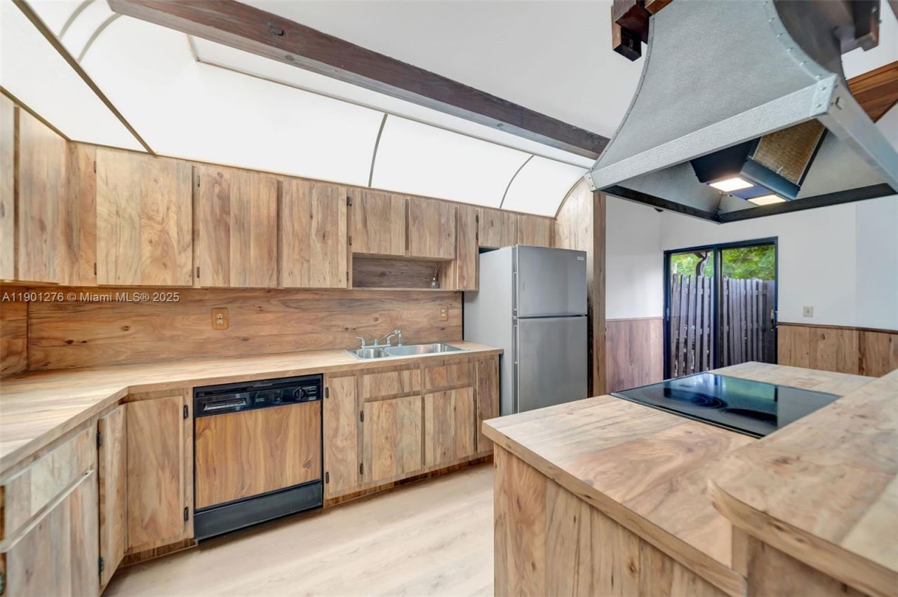 616 Briarwood Cir, Hollywood, FL 33024 Photo