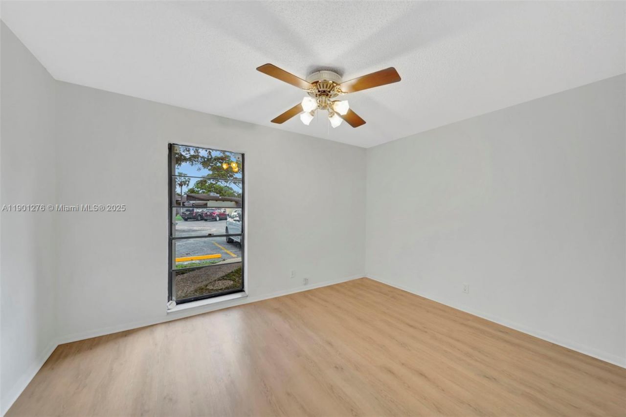 616 Briarwood Cir, Hollywood, FL 33024 Photo