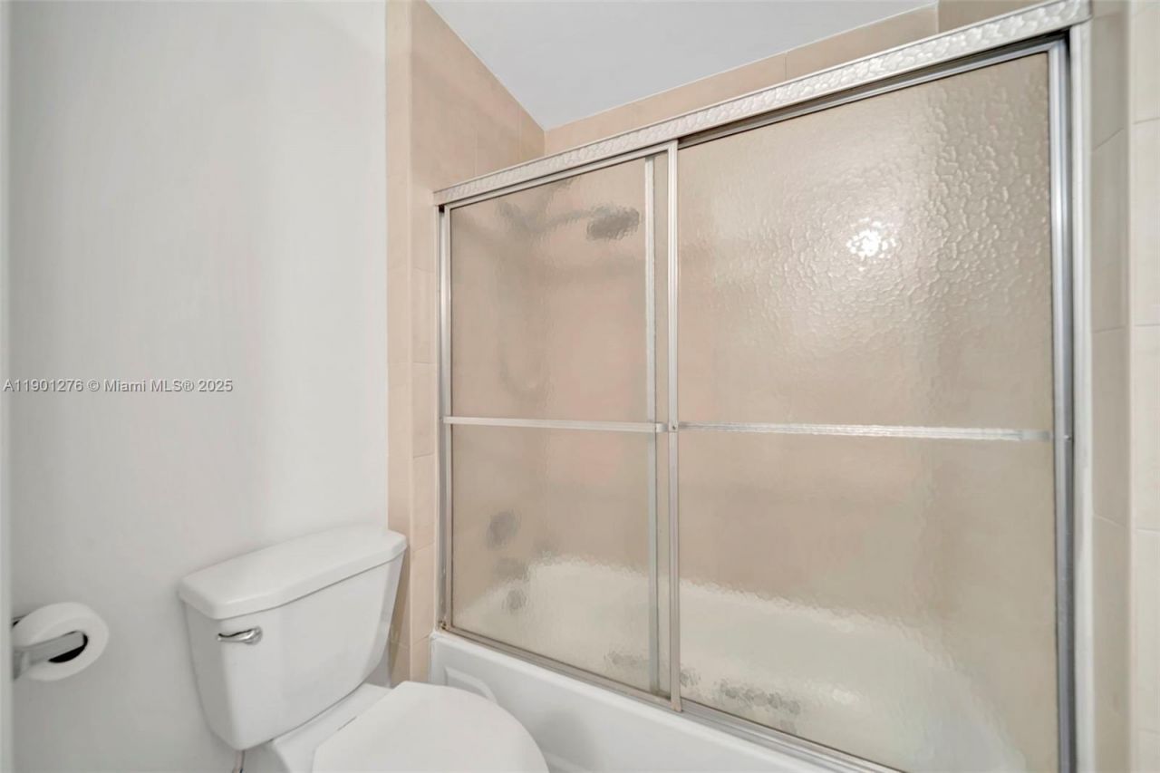 616 Briarwood Cir, Hollywood, FL 33024 Photo