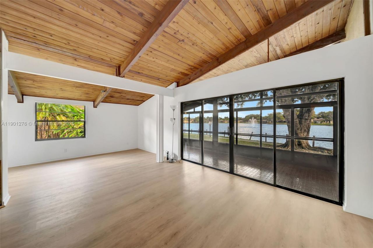 616 Briarwood Cir, Hollywood, FL 33024 Photo