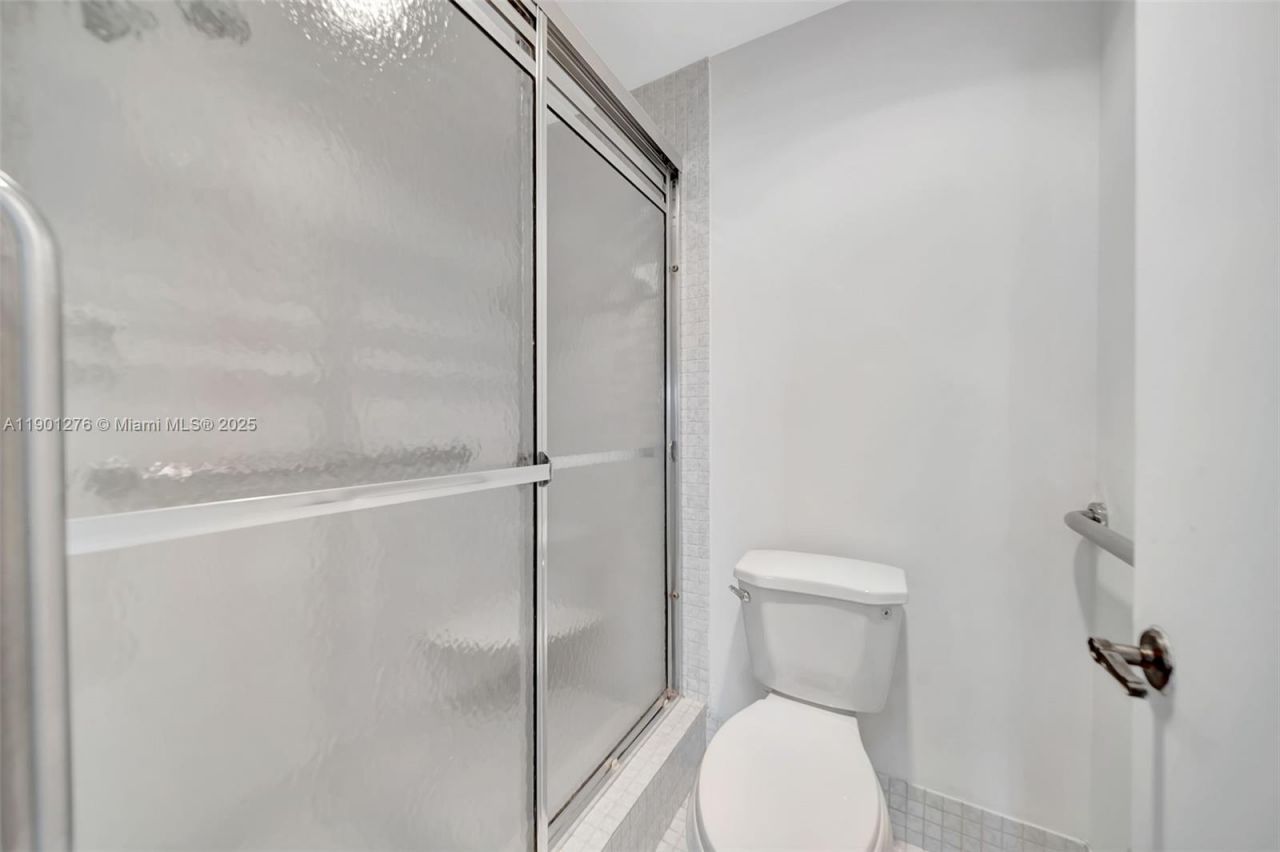 616 Briarwood Cir, Hollywood, FL 33024 Photo