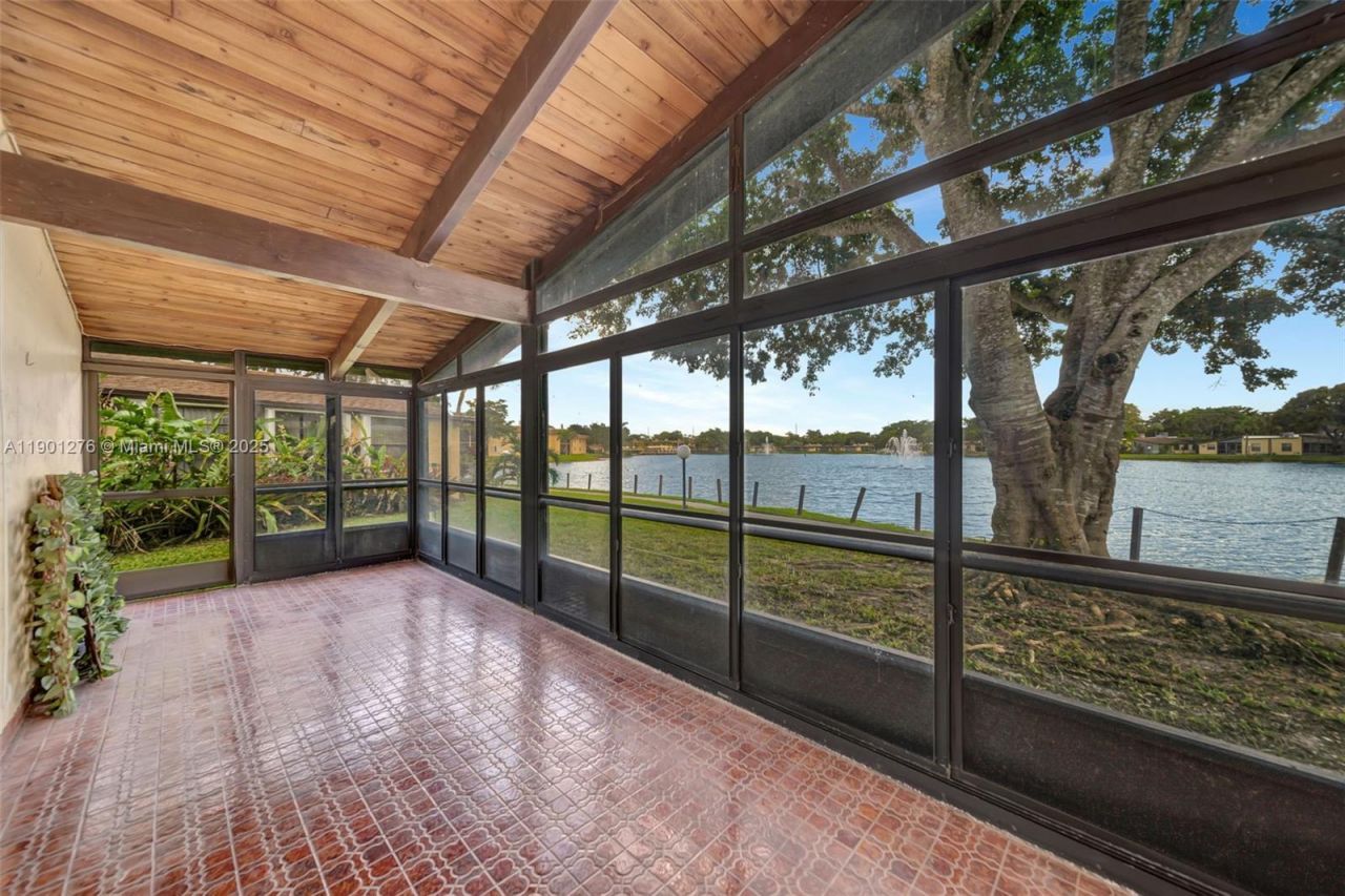 616 Briarwood Cir, Hollywood, FL 33024 Photo