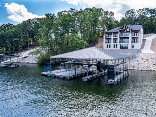 257 Beachnut Drive, Sunrise Beach, MO 65079