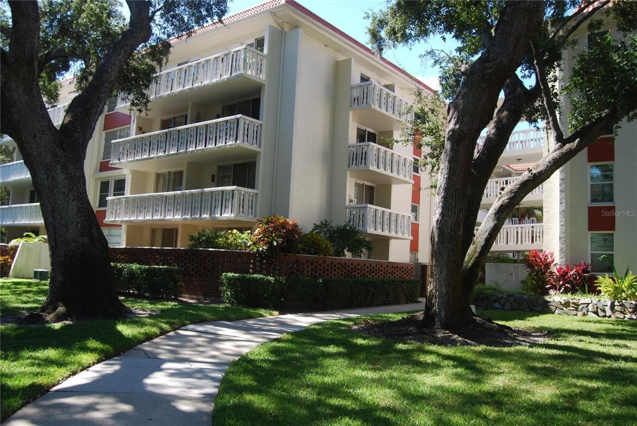 2650 Pearce Drive, Unit 106, Clearwater, FL 33764 Main Photo