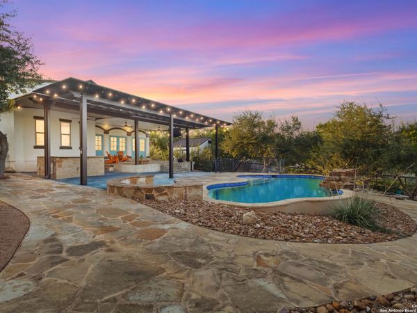 1023 Silent Hollow, San Antonio, TX 78260