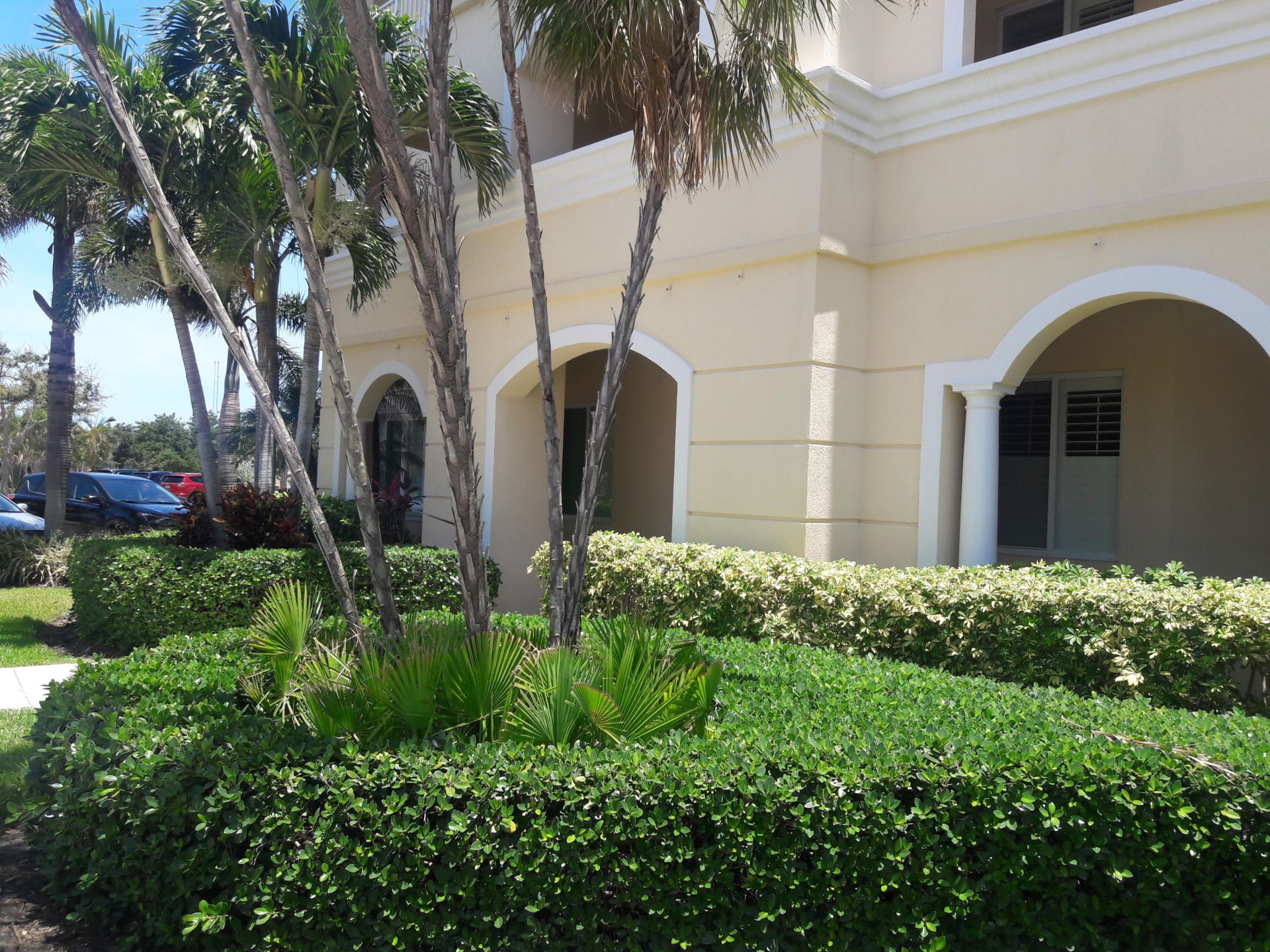 37 Harbour Isle Drive E, Unit 101, Fort Pierce, FL 34949 Photo