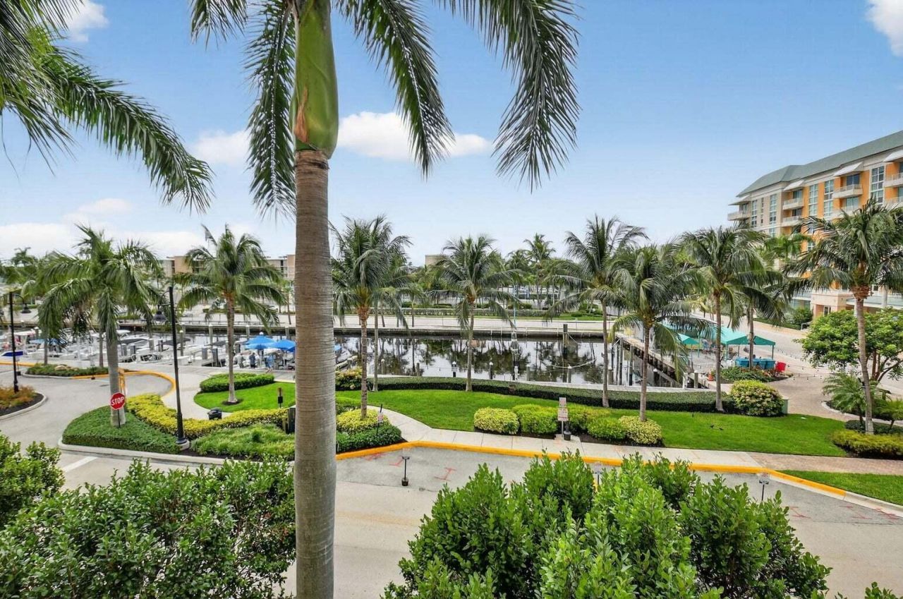 625 Casa Loma Boulevard, Unit 304, Boynton Beach, FL 33435 Photo