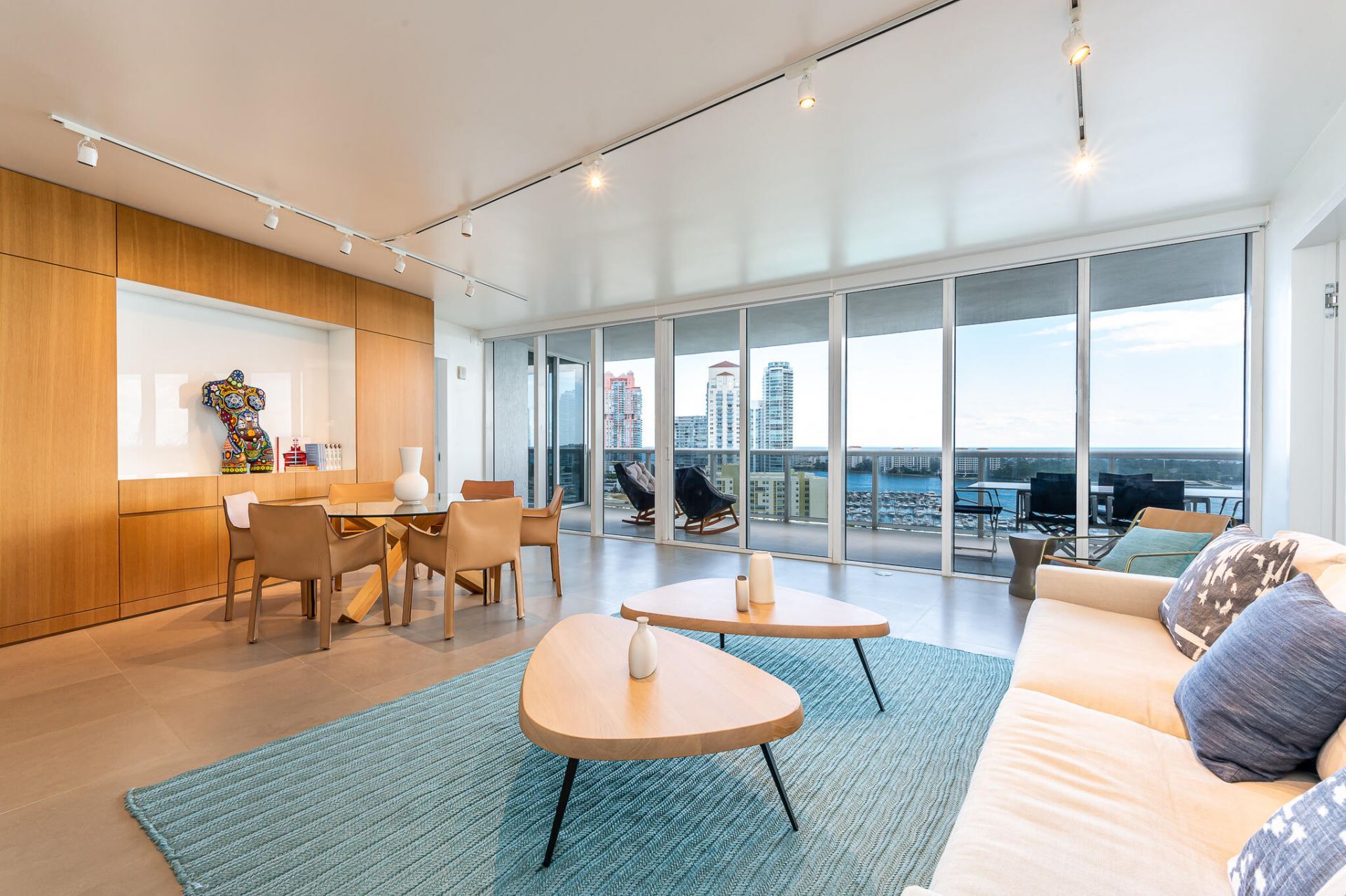 400 Alton Road, Unit 1808, Miami Beach, FL 33139 Photo