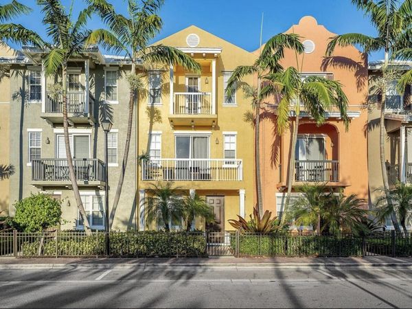 111 SW 2nd Avenue, Delray Beach, FL 33444