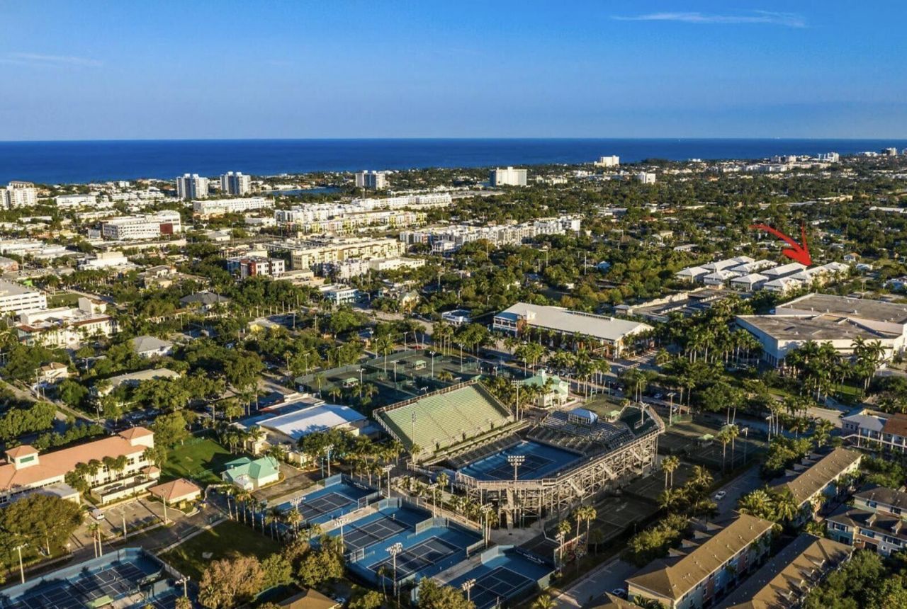 111 SW 2nd Avenue, Delray Beach, FL 33444 Photo