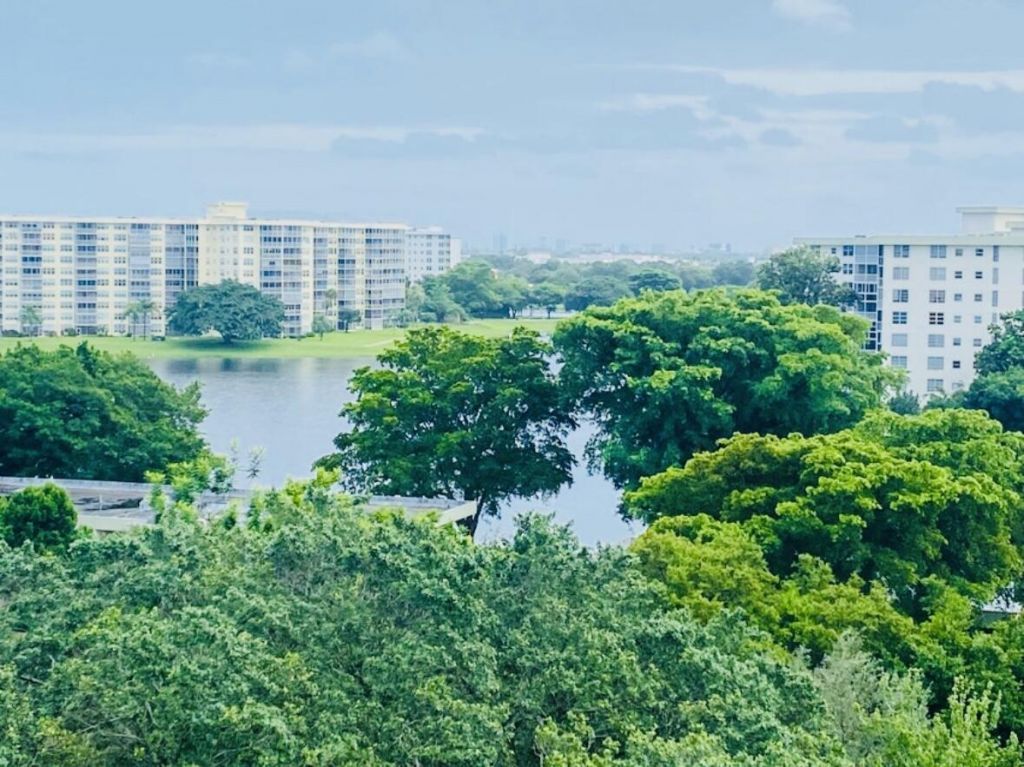 2900 N Palm Aire Drive, Unit 206, Pompano Beach, FL 33069 Photo