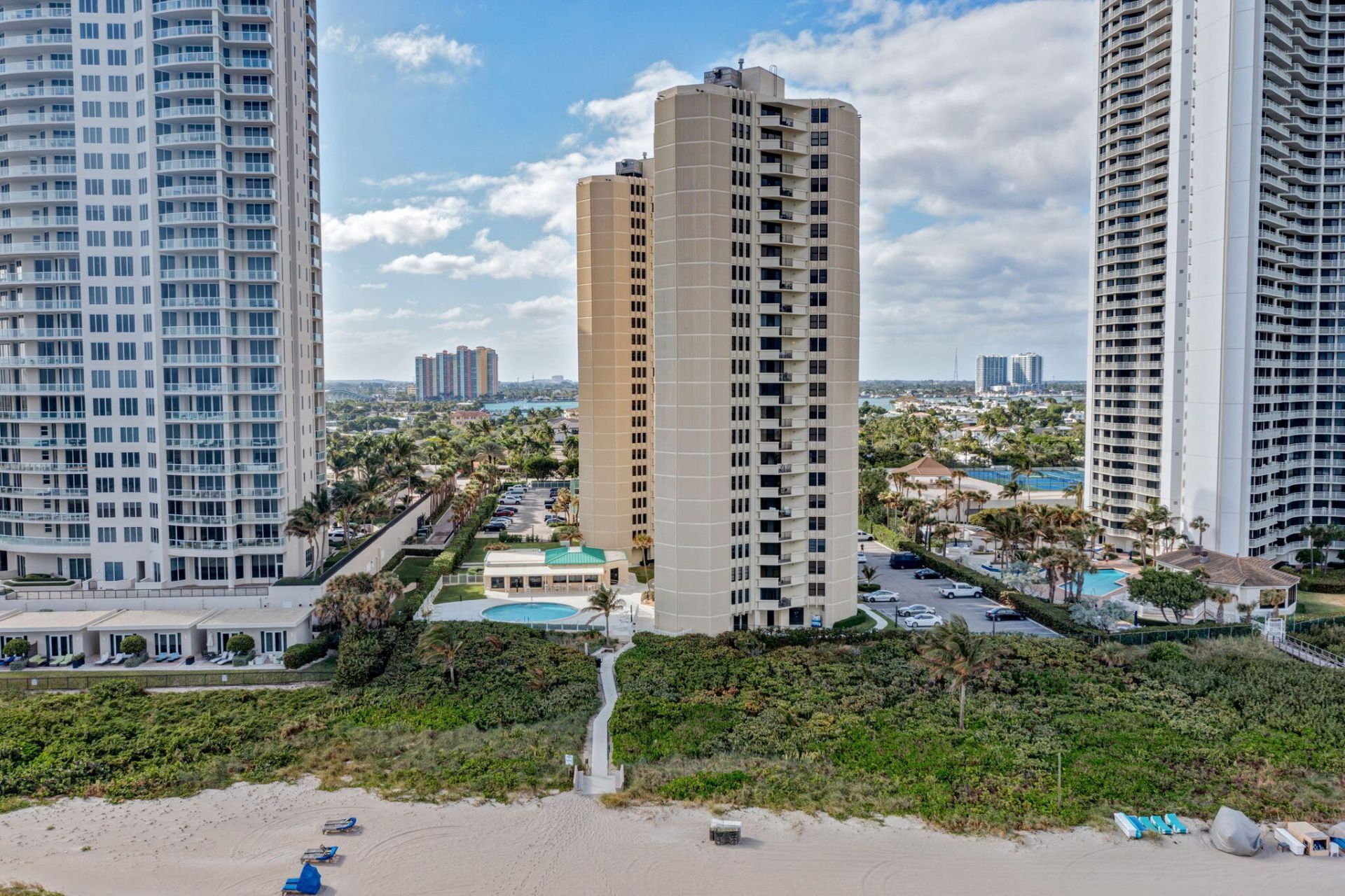 2800 N Ocean Drive, Unit A-9c, Singer Island, FL 33404 Photo