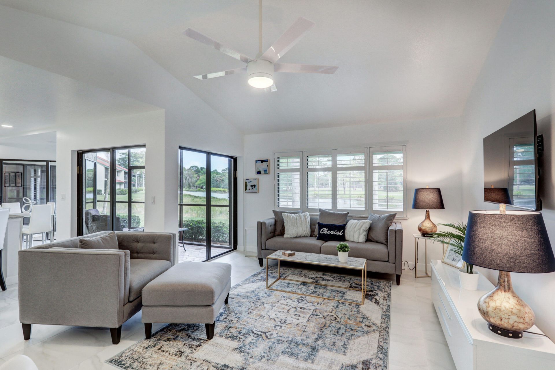 6 Lexington Lane E, Unit D, Palm Beach Gardens, FL 33418 Photo