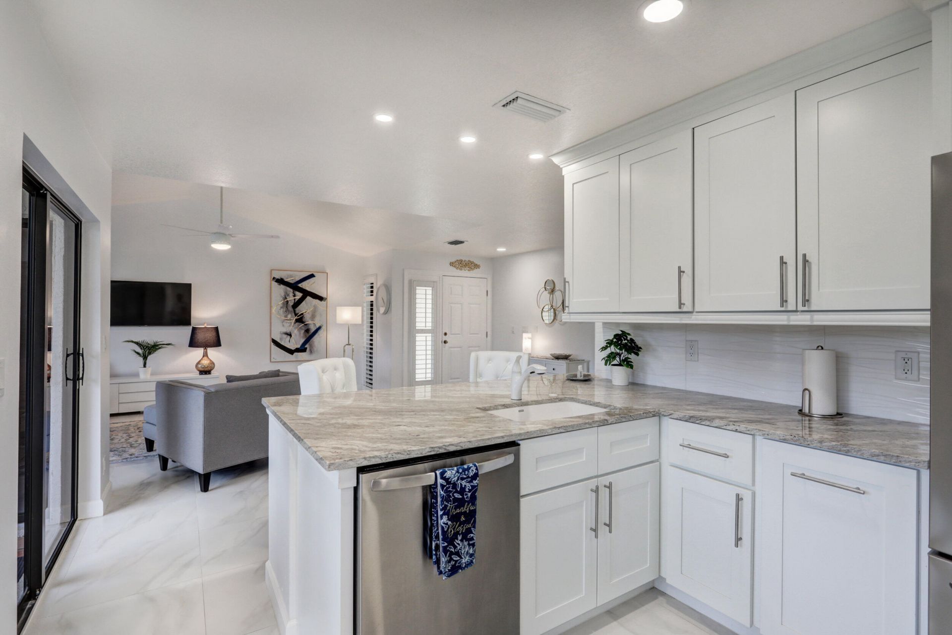 6 Lexington Lane E, Unit D, Palm Beach Gardens, FL 33418 Photo