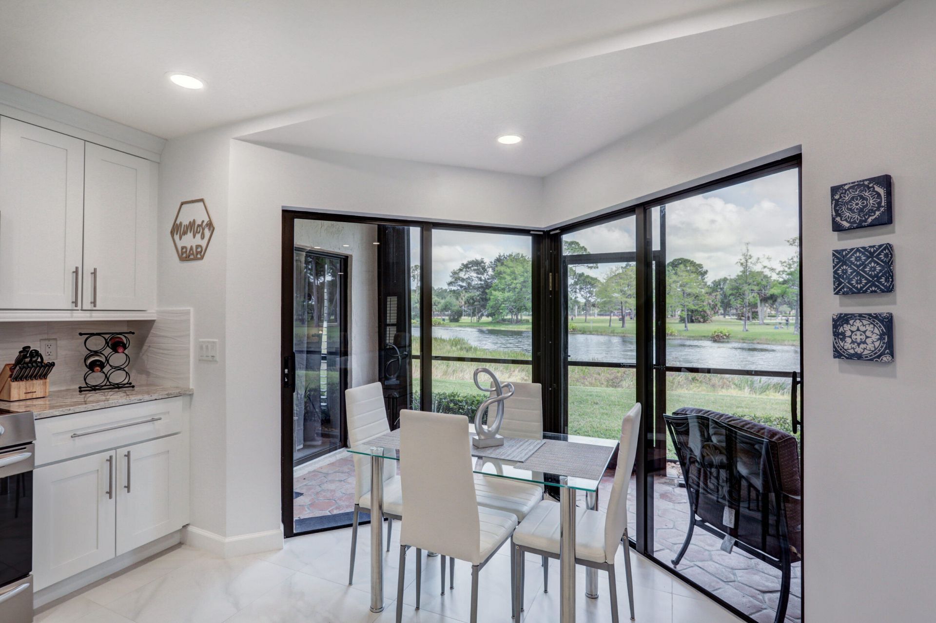 6 Lexington Lane E, Unit D, Palm Beach Gardens, FL 33418 Photo