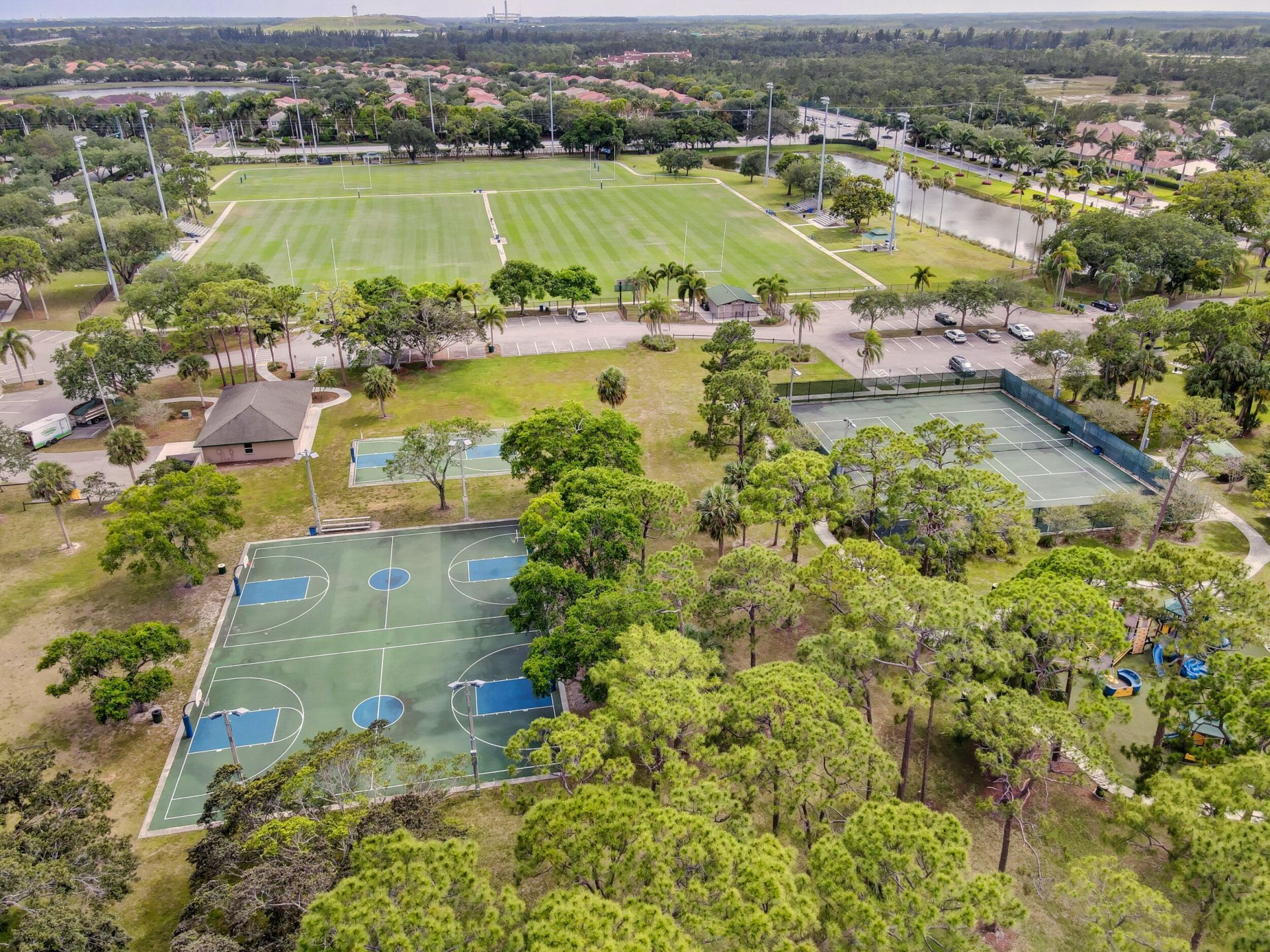 6 Lexington Lane E, Unit D, Palm Beach Gardens, FL 33418 Photo