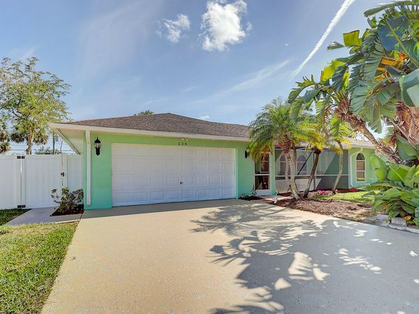 238 SW Grove Avenue, Port Saint Lucie, FL 34983