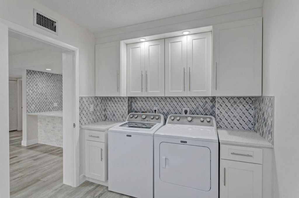 2401 Village Boulevard, Unit 104, West Palm Beach, FL 33409 Photo