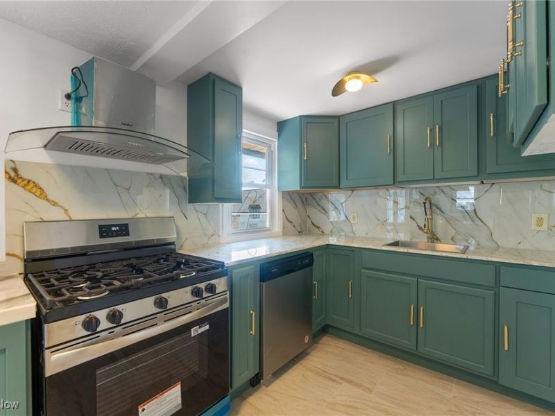 237 Watson Street, Lowellville, OH 44436 Photo 14