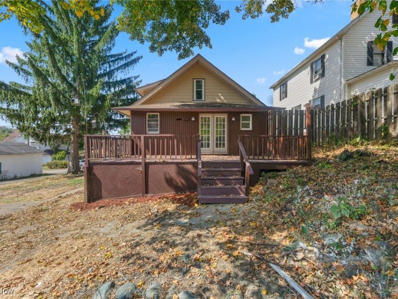 237 Watson Street, Lowellville, OH 44436 Photo 2