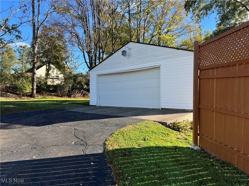 2923 Lincoln Street E, Canton, OH 44707 Photo 4