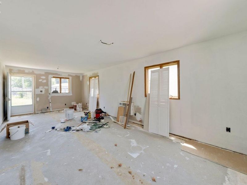 389 Loraine Avenue, Put in Bay, OH 43456 Photo 24