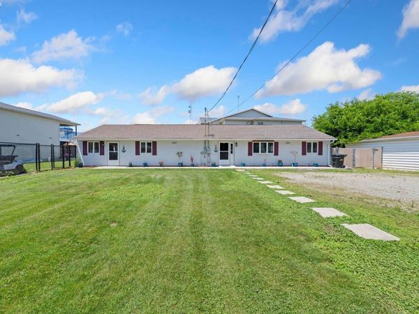 389 Loraine Avenue, Put-In-Bay, OH 43456