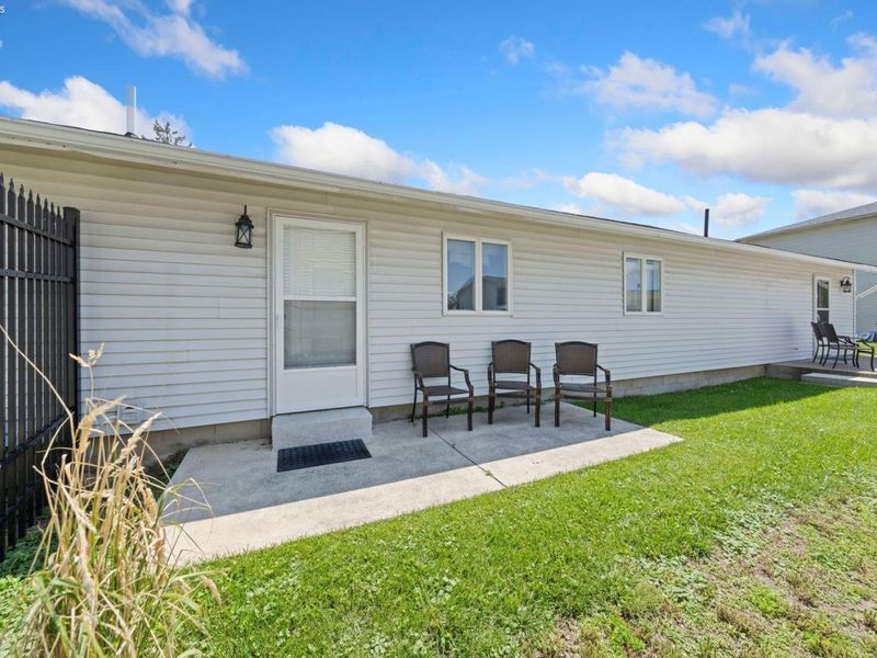 389 Loraine Avenue, Put in Bay, OH 43456 Photo 28