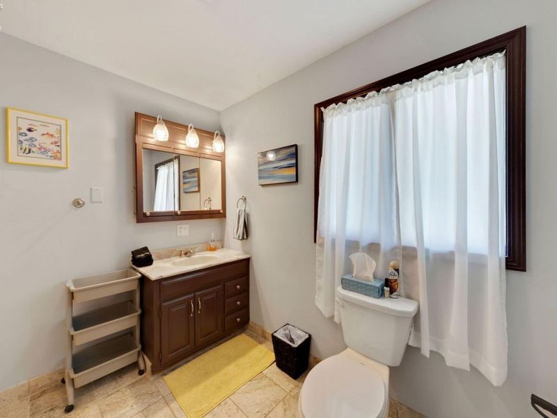 389 Loraine Avenue, Put in Bay, OH 43449 Photo 19