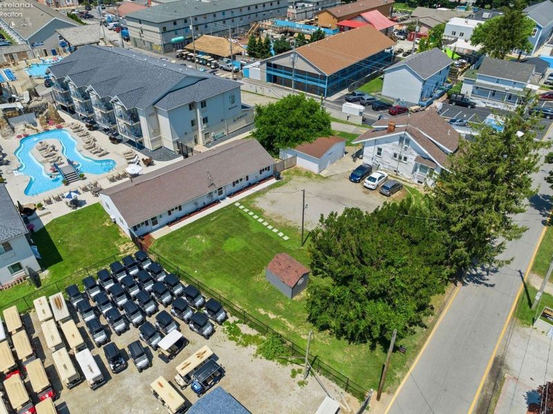 389 Loraine Avenue, Put in Bay, OH 43449 Photo 36