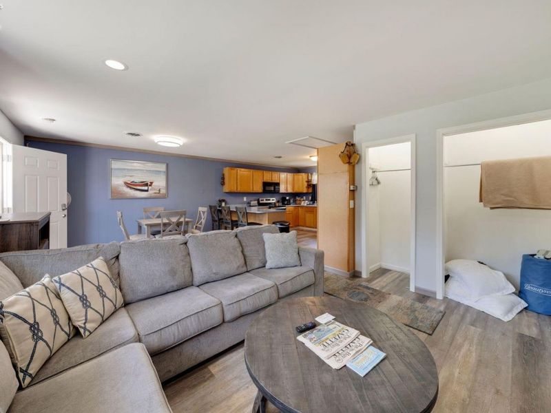 389 Loraine Avenue, Put in Bay, OH 43449 Photo 6