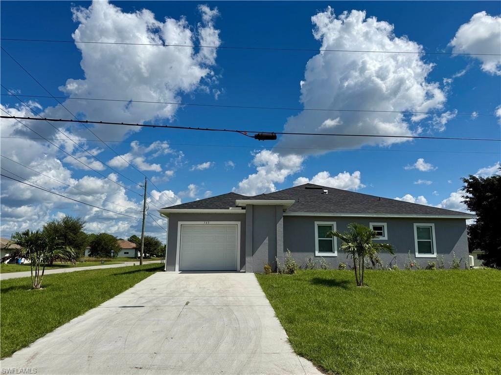 701-703 Gordon Ave S, Lehigh Acres, FL 33973 Photo