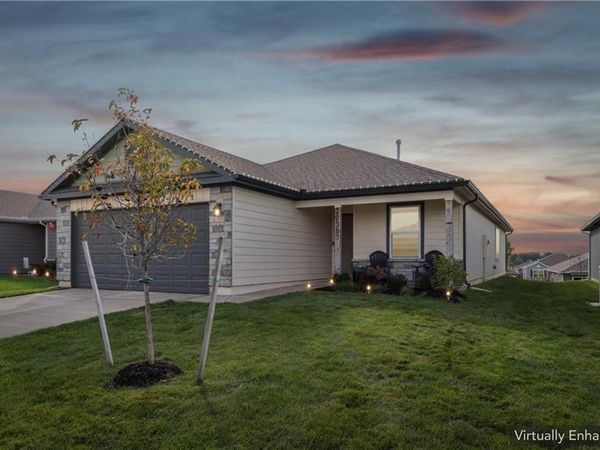 20367 W 193rd Terrace, Spring Hill, KS 66083