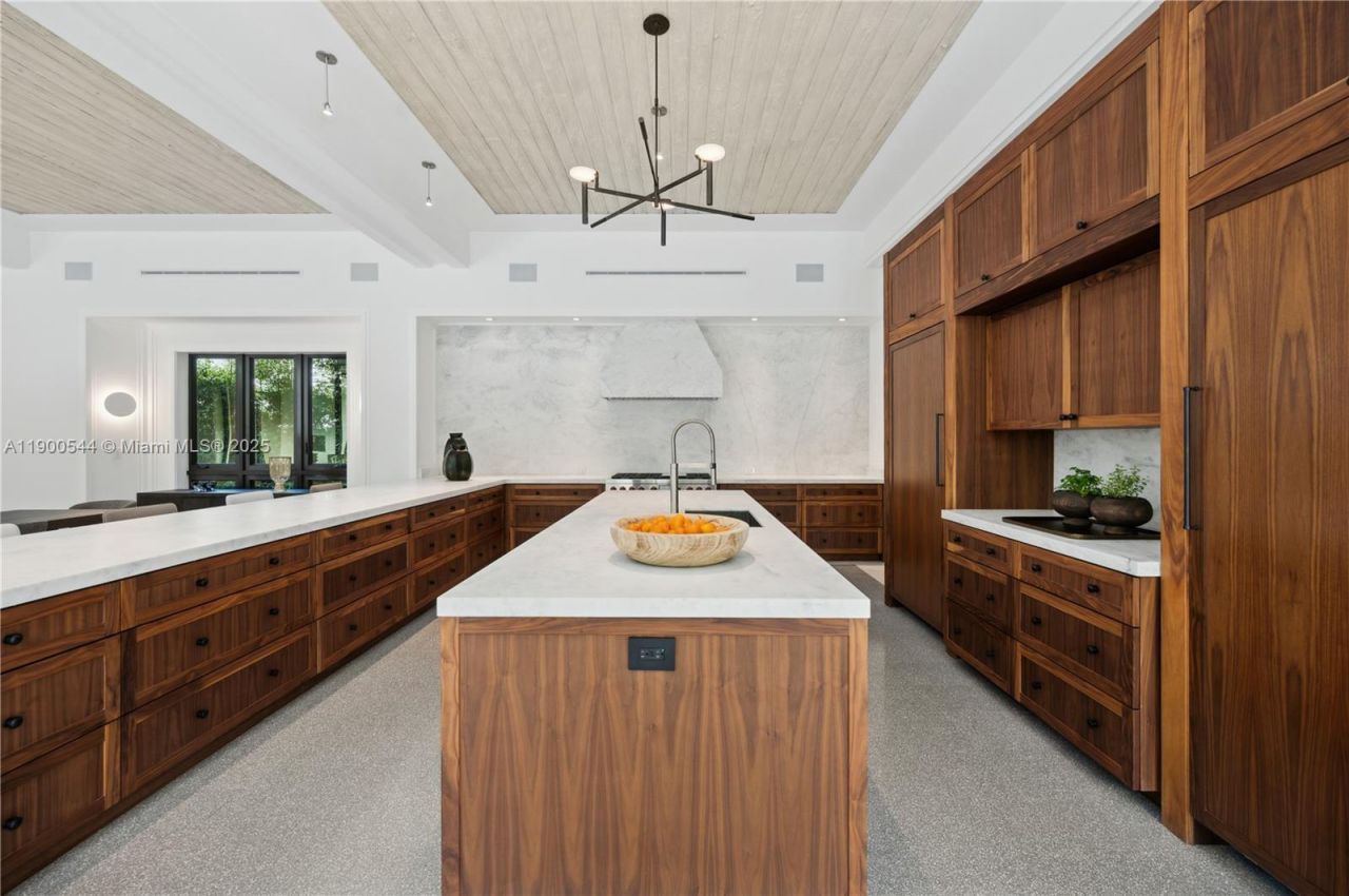 3701 Park Ave, Miami, FL 33133 Photo