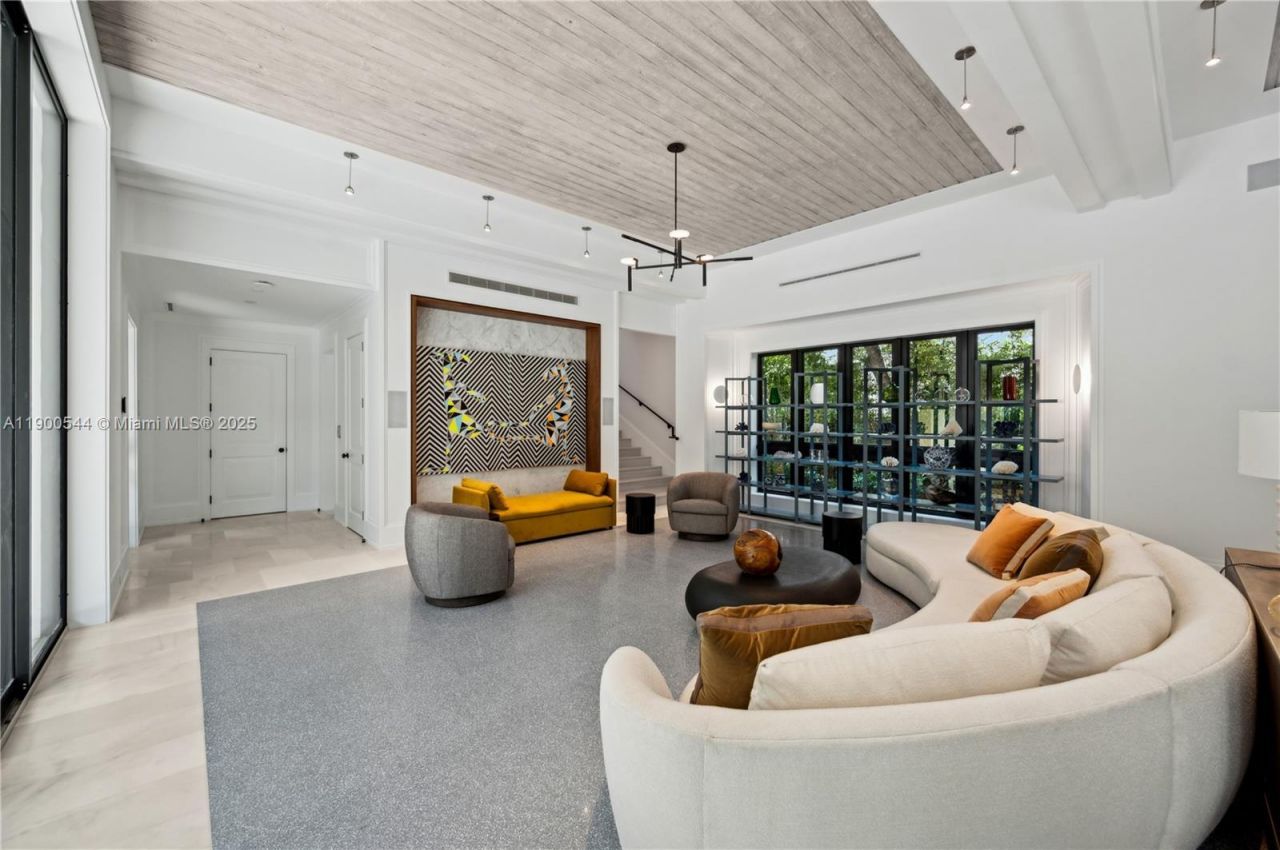 3701 Park Ave, Miami, FL 33133 Photo