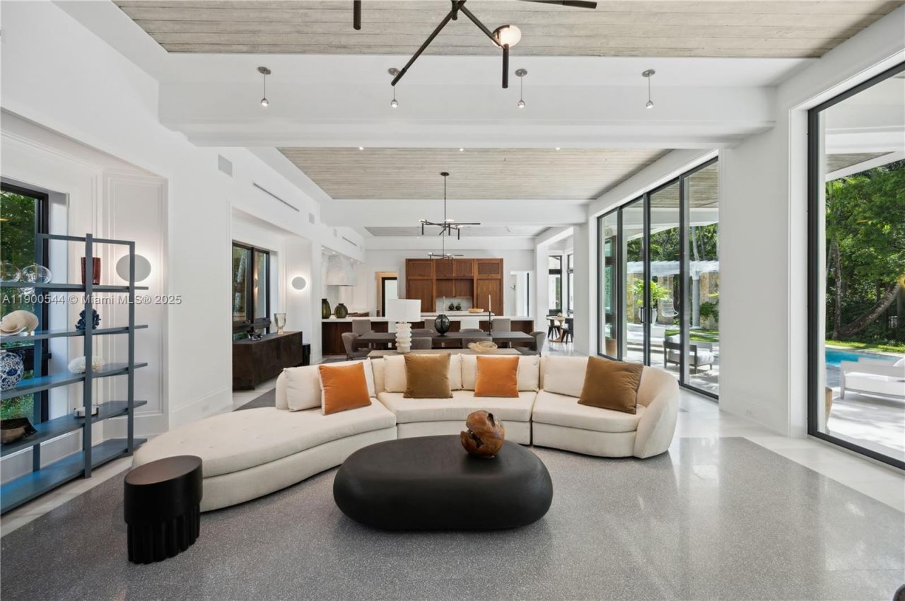 3701 Park Ave, Miami, FL 33133 Photo