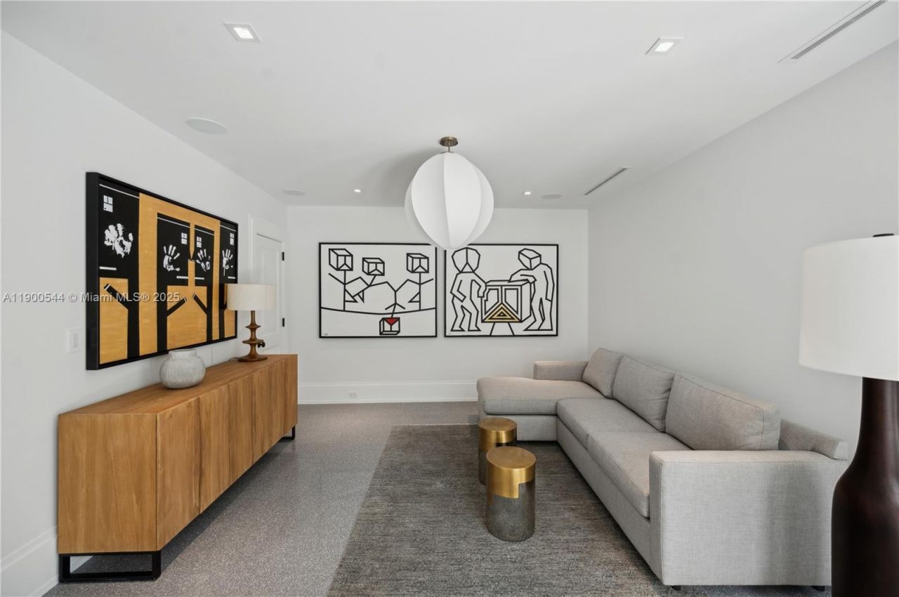 3701 Park Ave, Miami, FL 33133 Photo